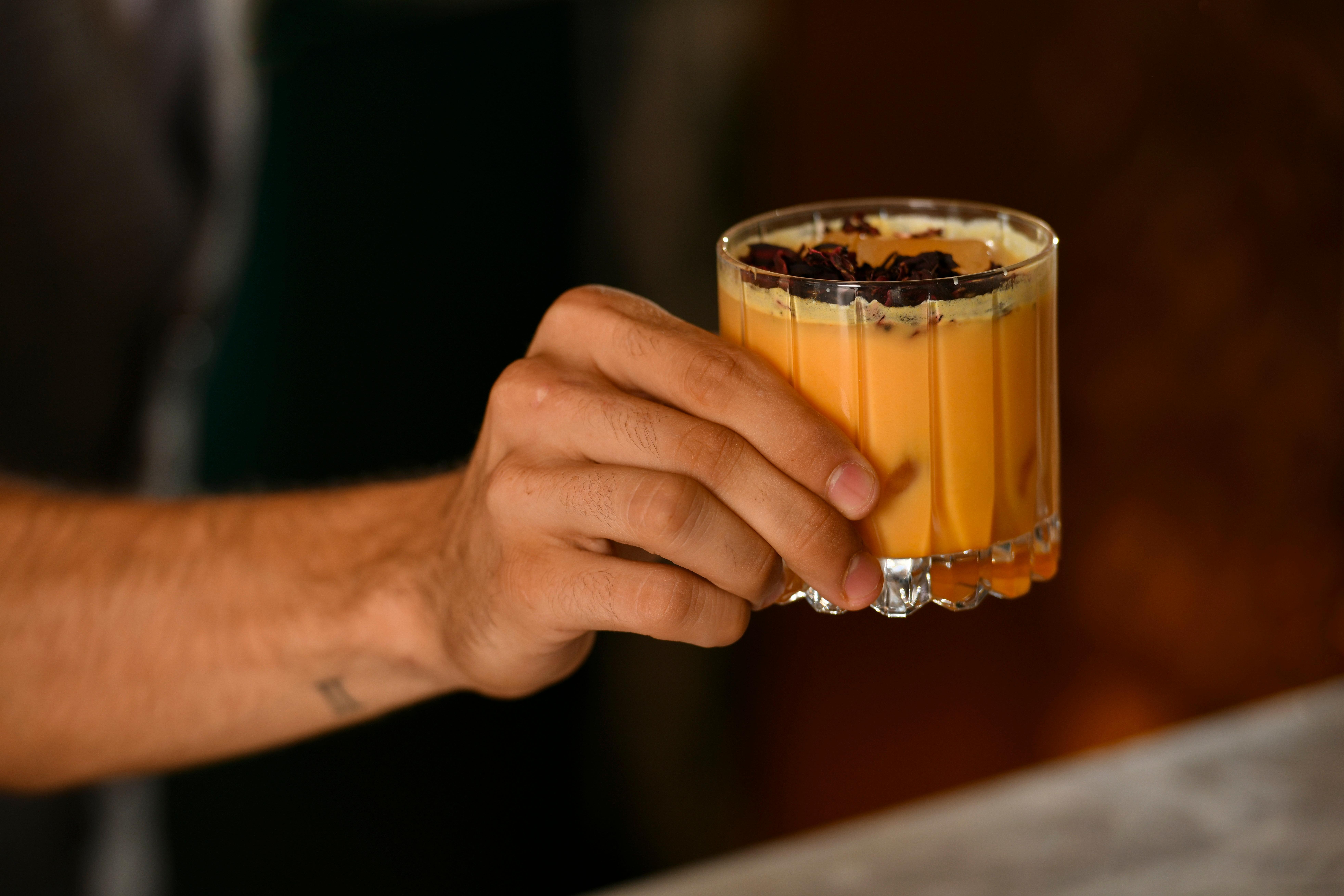 คิมป์ตัน บิบีโดรา โฮเต็ล Hotel บาร์เซโลนา ภายนอก รูปภาพ A glass of turmeric milk