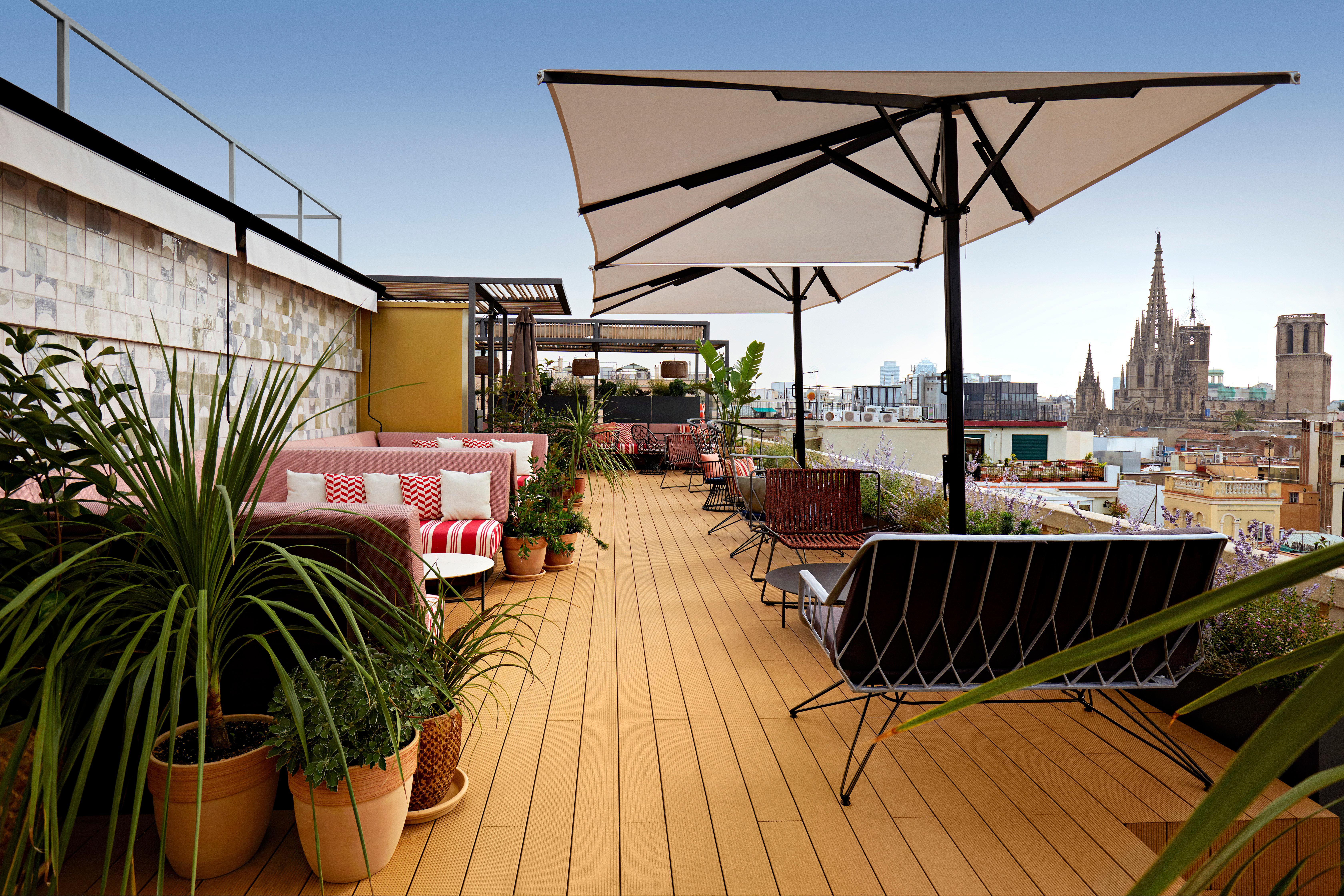 คิมป์ตัน บิบีโดรา โฮเต็ล Hotel บาร์เซโลนา ภายนอก รูปภาพ The hotel's rooftop terrace
